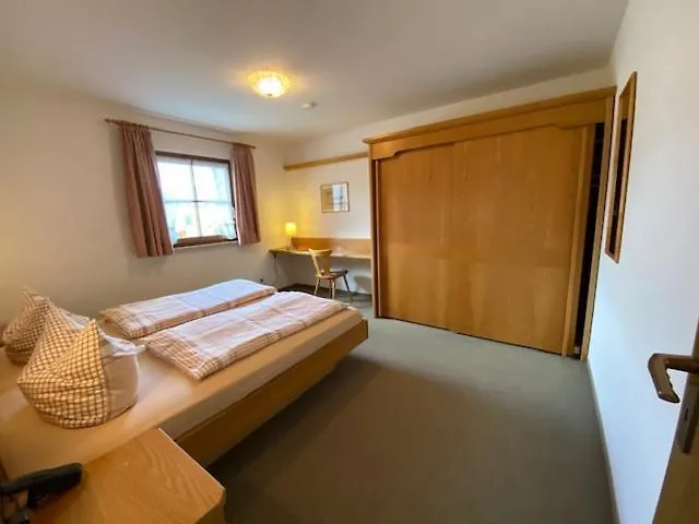 Apartment FeWos Haus Rebstock Altstadten